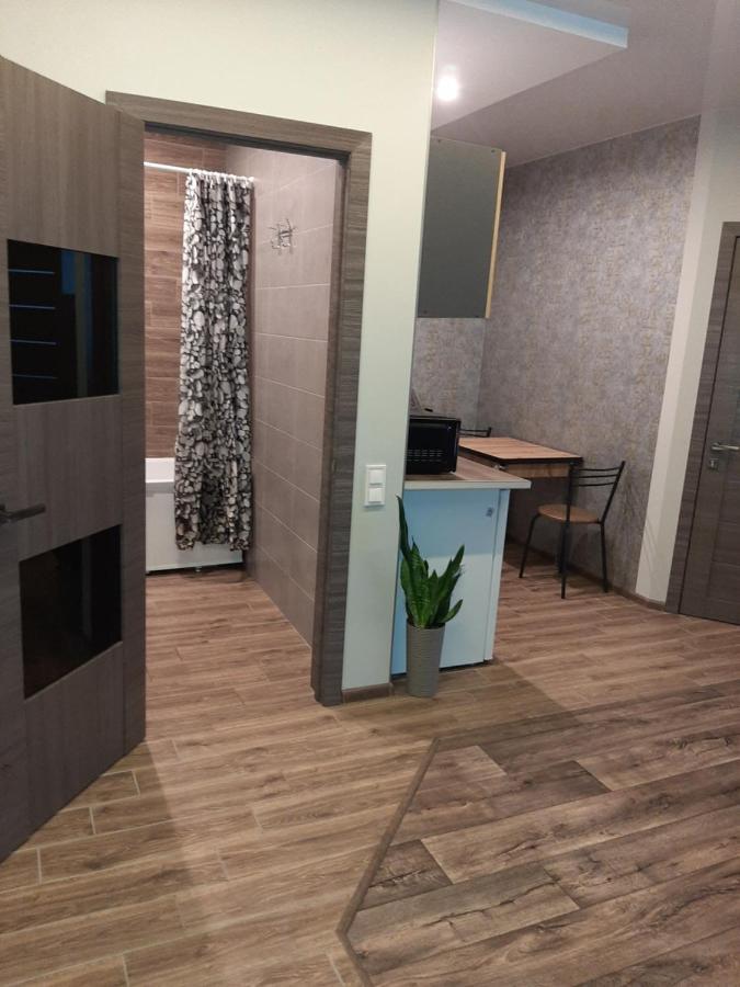 Апартаменты Дворец Спорта Новострой Маршал Kharkiv Exterior photo